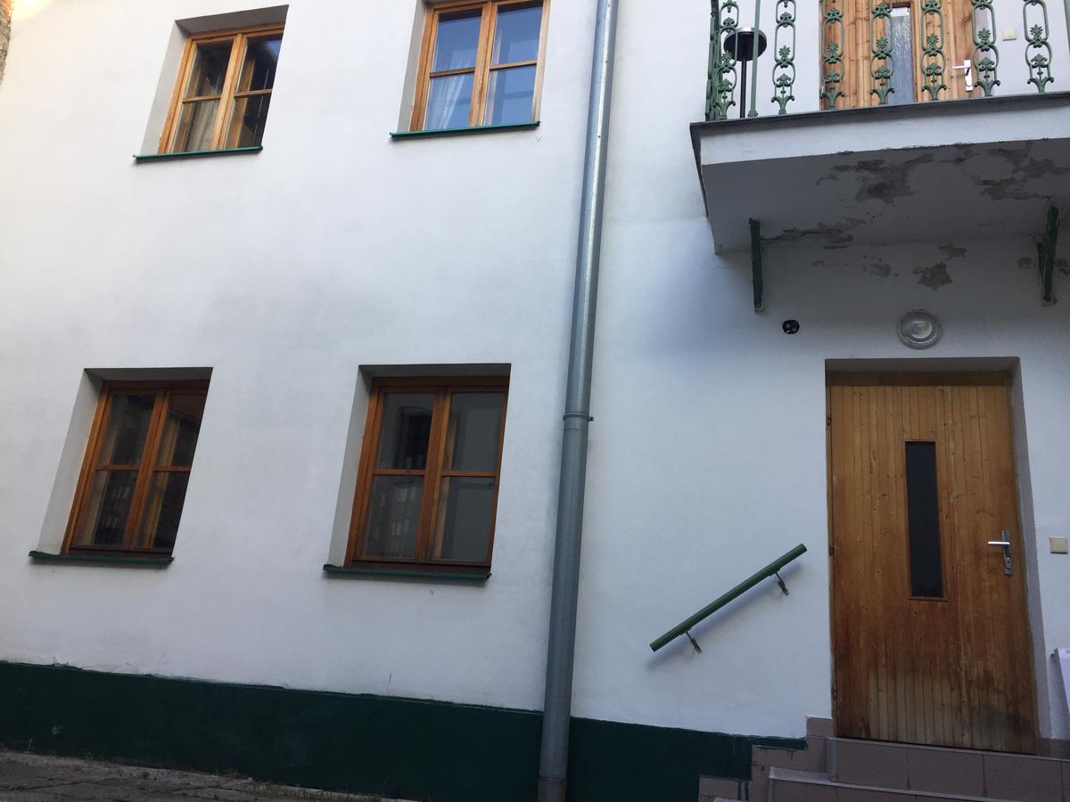 Byt V Kaceni Ulici 奥洛穆茨 外观 照片